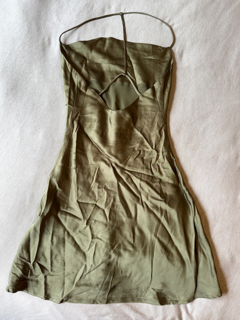 ASTR The Label Medford Olive Green Satin Cowl Neck Mini Dress S - Picture 4 of 8